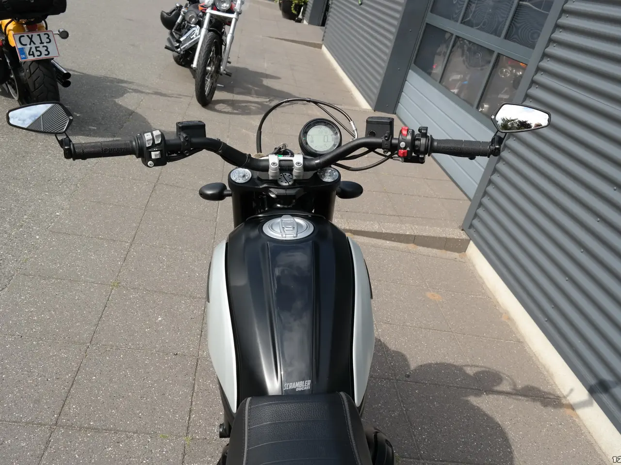 Billede 20 - Ducati Scrambler Icon Dark MC-SYD       BYTTER GERNE