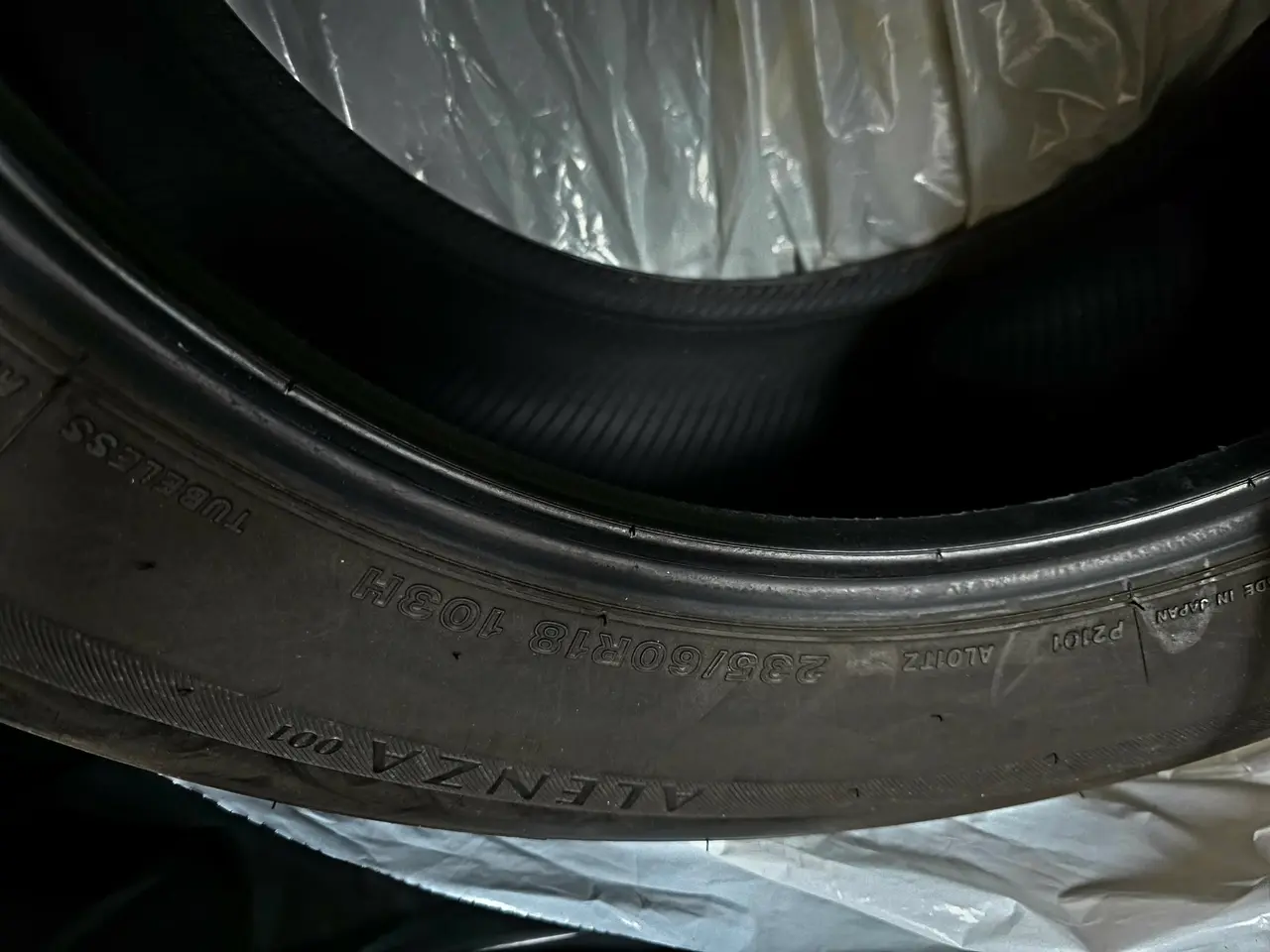 Billede 6 - Bridgestone sommerdæk 235/60 103HR18