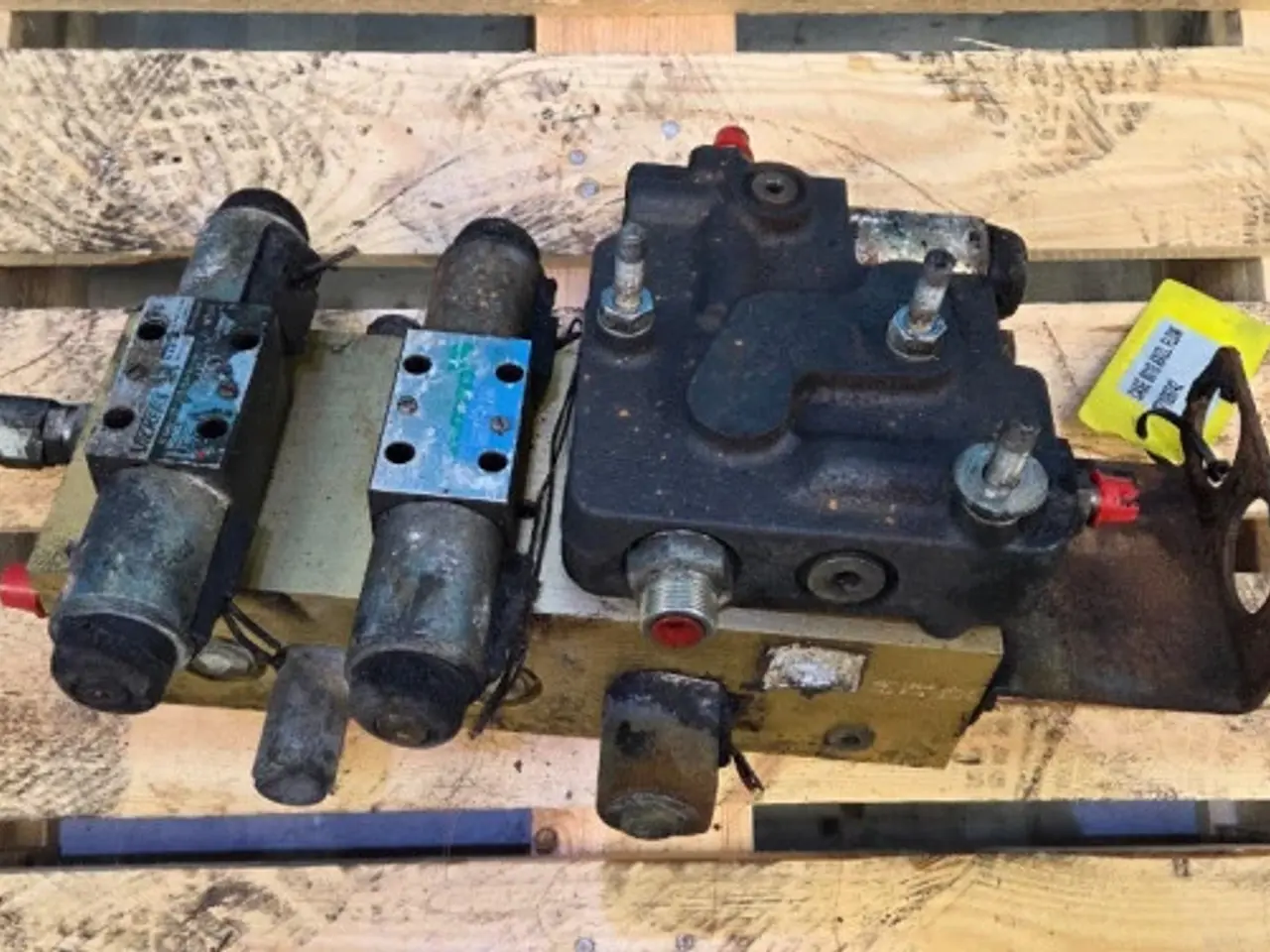 Billede 3 - Case 8010 Hydraulikventil 87109742