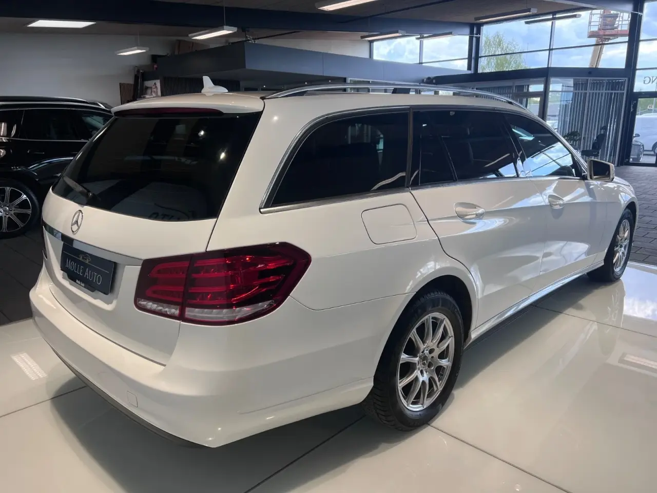 Billede 3 - Mercedes E200 2,2 CDi Avantgarde stc. aut.