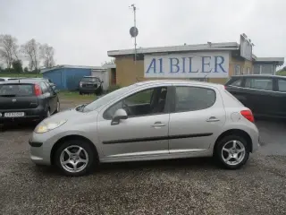 Peugeot 207 1,4 XR+