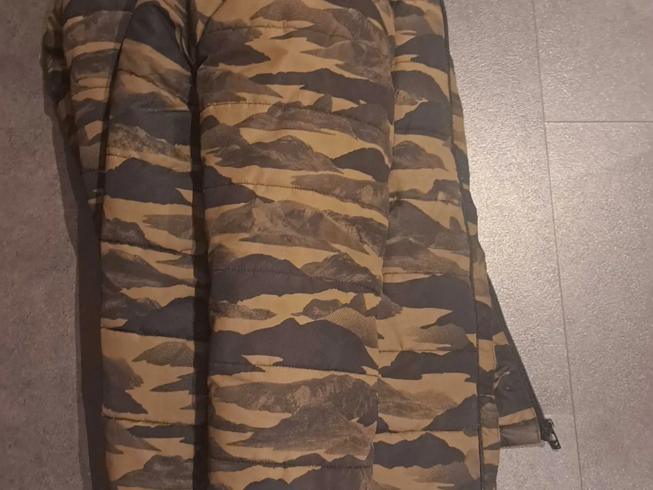 Billede 4 - Vinterjakke fra Hummel
