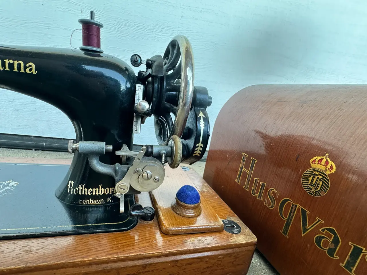 Billede 5 - Original Husqvarna symaskine med trækasse