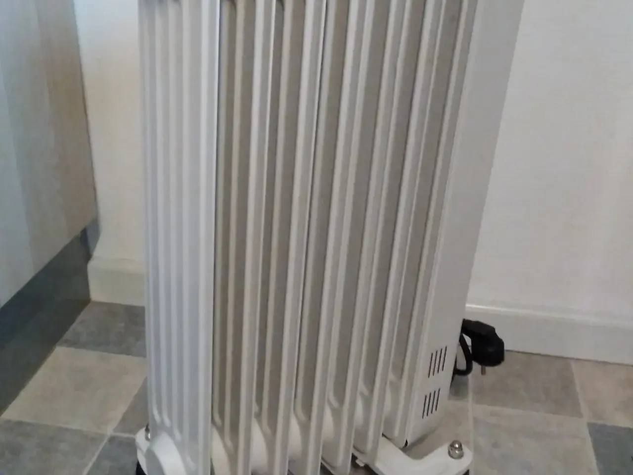 Billede 3 - Elradiator, oliefyldt.