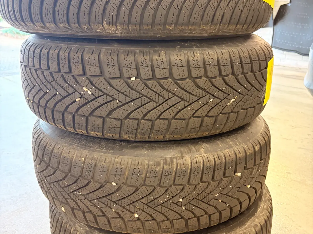 Billede 6 - Originale sorte 16" Toyota alufælge m. vinterdæk