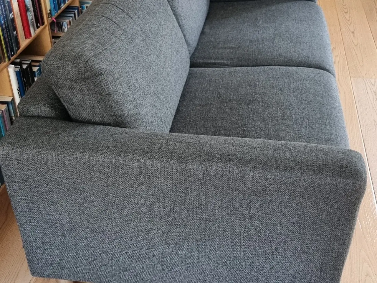 Billede 2 - 2 pers. sofa i stof