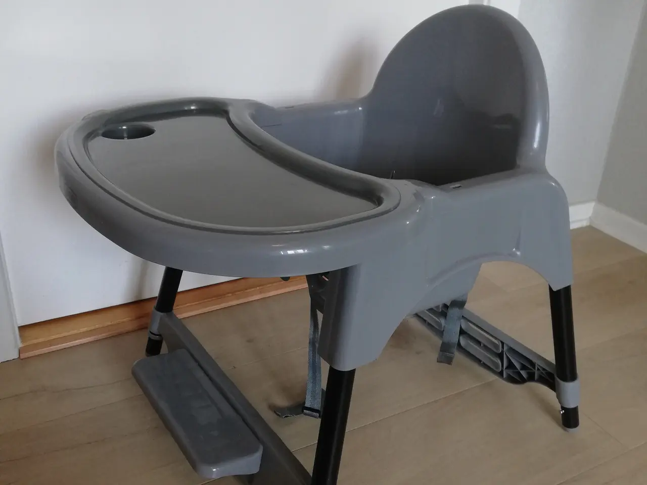Billede 3 - Højstol, legebord Eichhorn