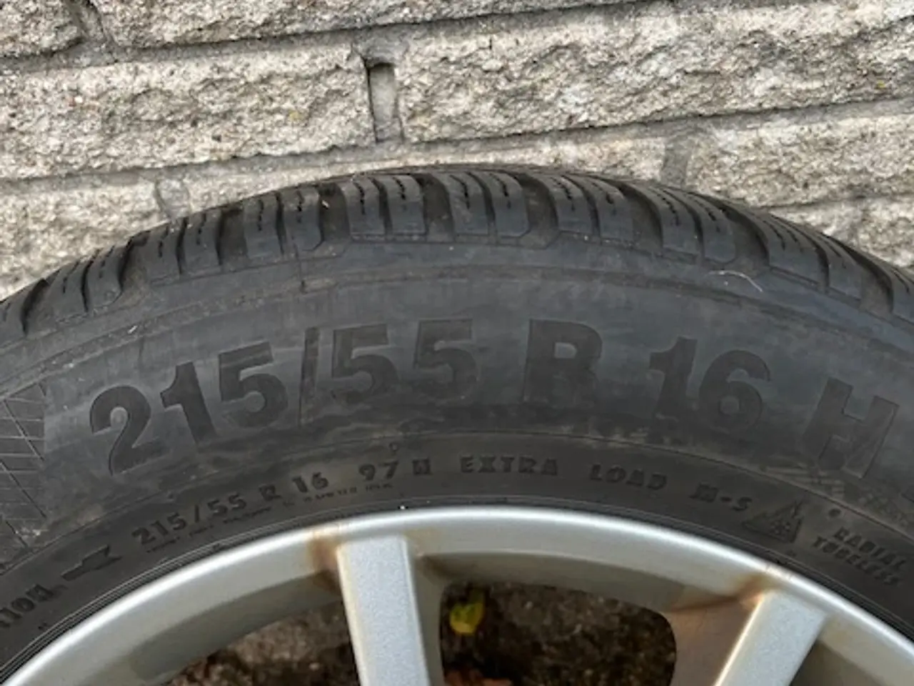 Billede 3 - Vinterdæk med originale Saab fælge "16"
