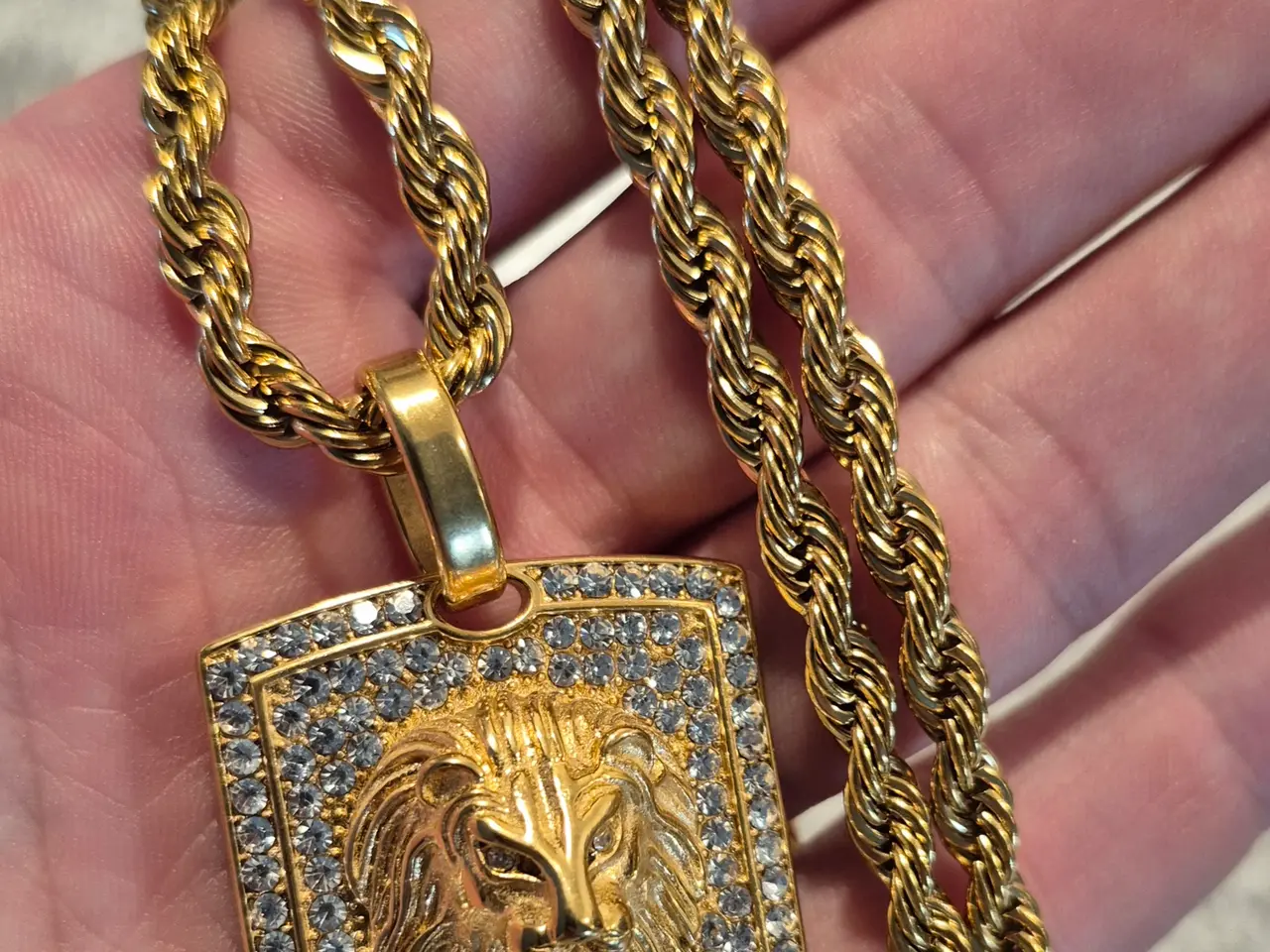 Billede 3 - 5mm goldfilled rope chain med løve vedhæng