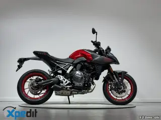 Suzuki GSX-8S