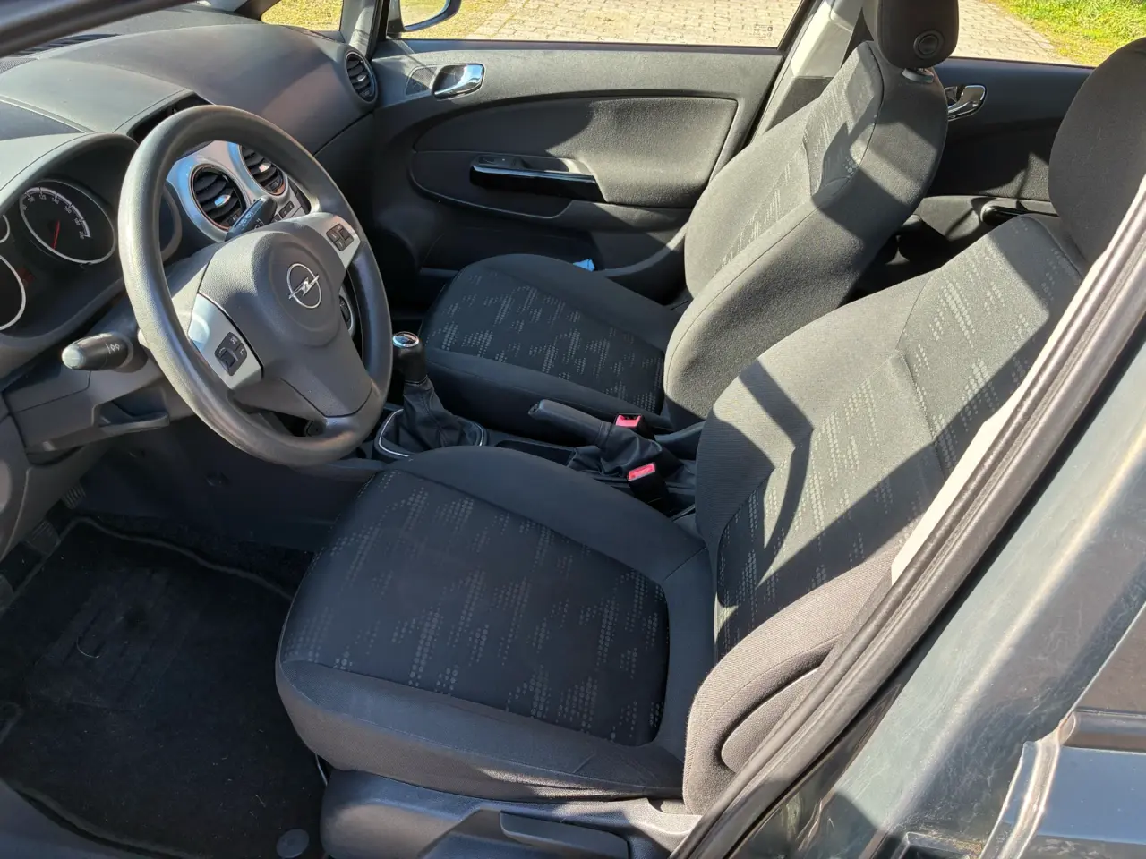 Billede 1 - Rigtig fin opel Corsa lav km