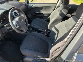 Rigtig fin opel Corsa lav km
