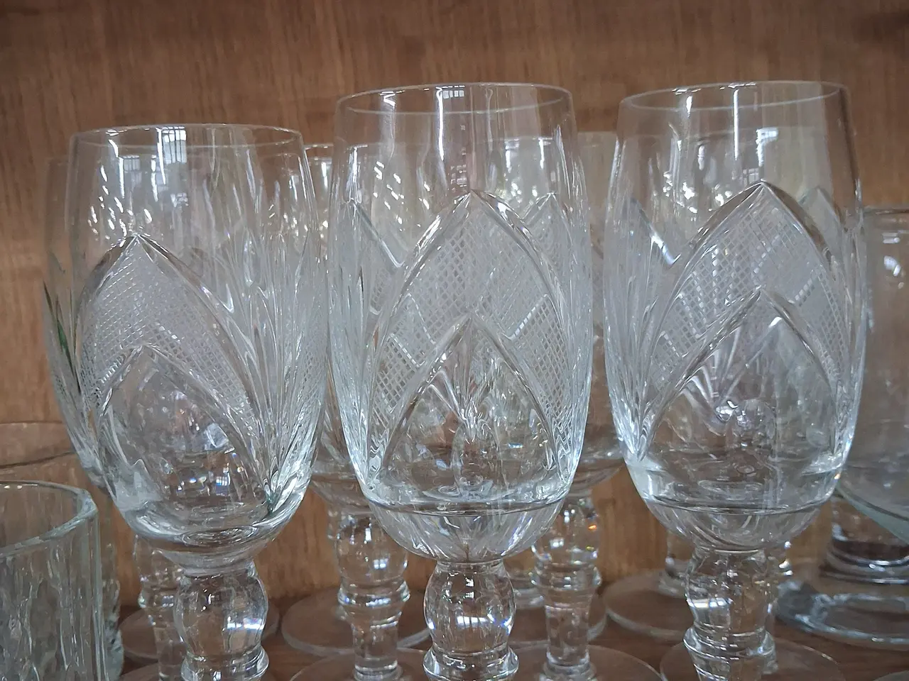 Billede 4 - 12 gamle tykke krystal glas århus 300kr