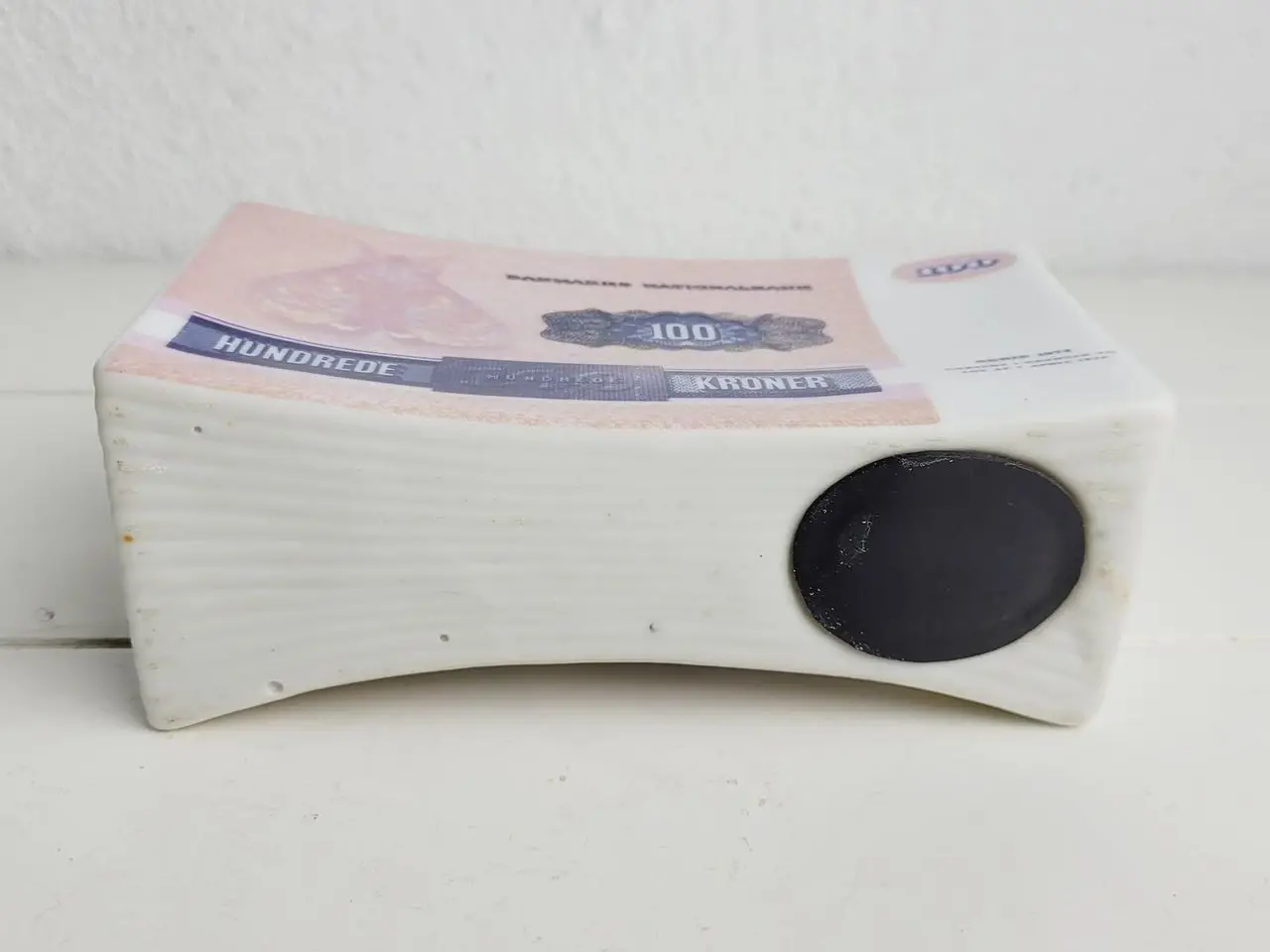 Billede 6 - ⭐️- Retro sparebøsse i form af en 100 kr. seddel!