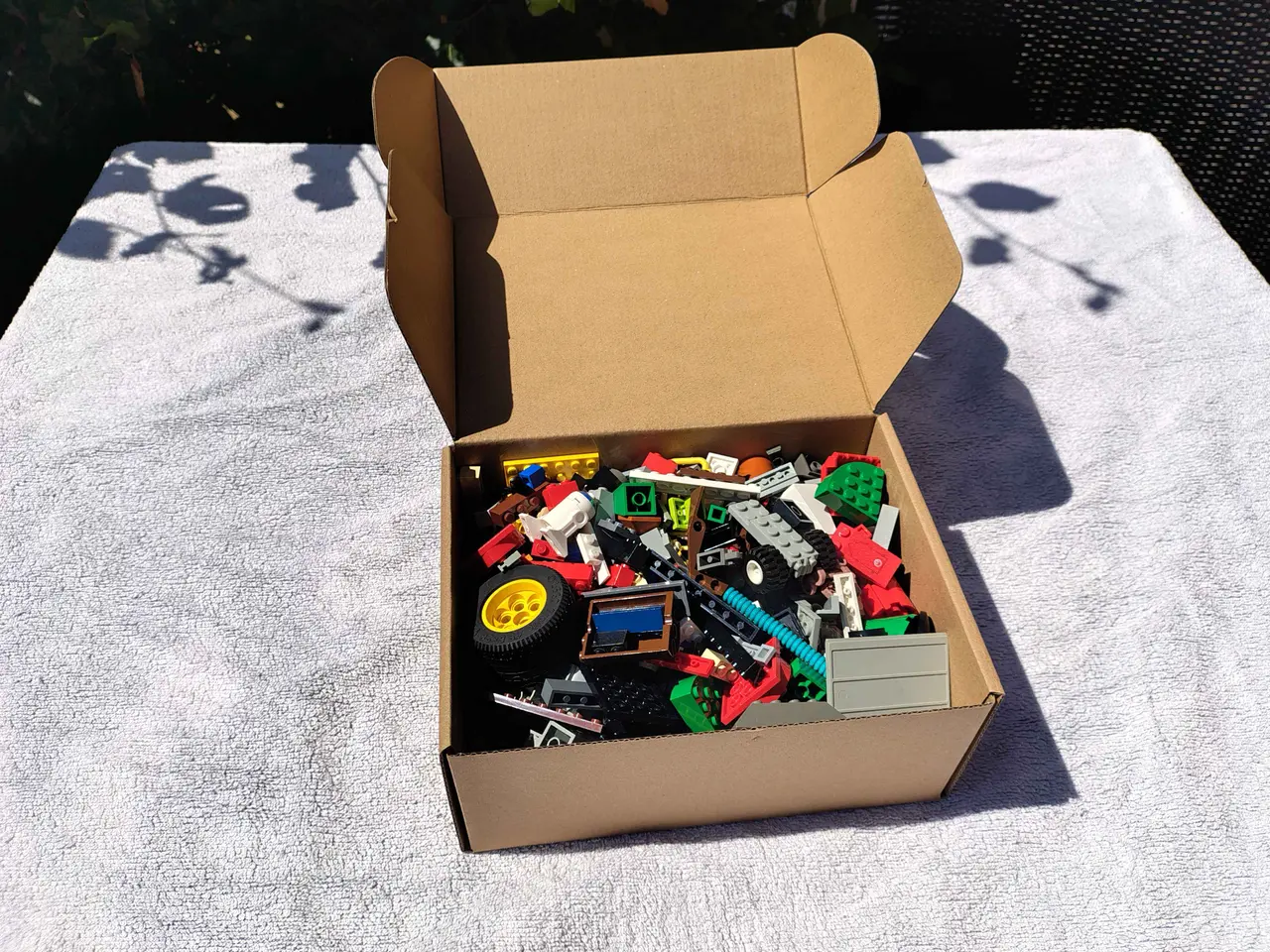 Billede 1 - 800 gram blandet LEGO i god tilstand.