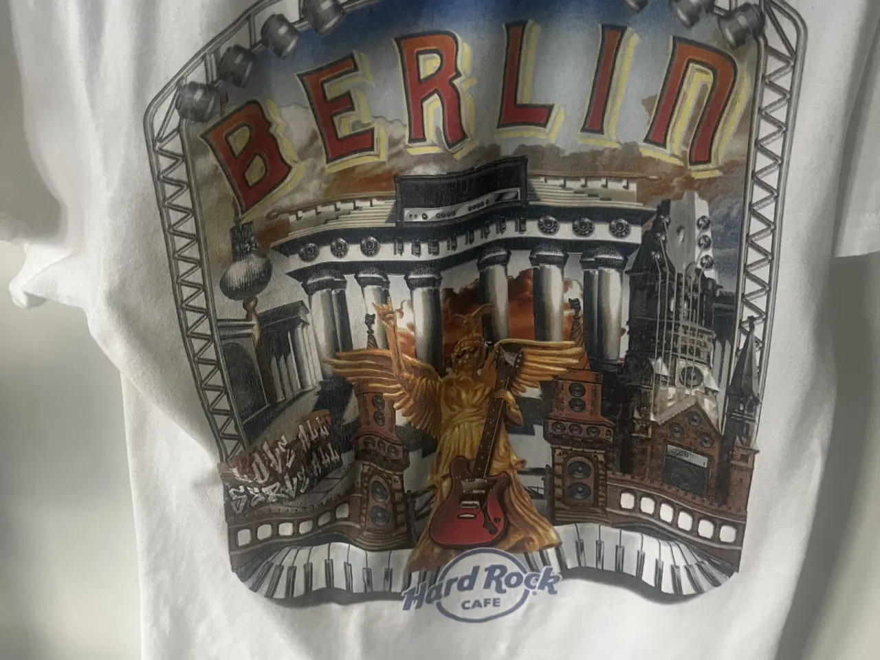 Billede 2 - Hard Rock Cafe T shirt (7 ) stk