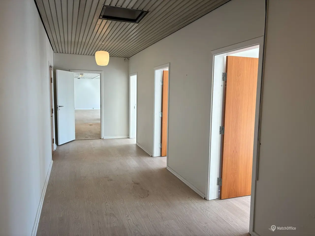 Billede 4 - Kontor til leje på 1. sal af Brønderslev Station