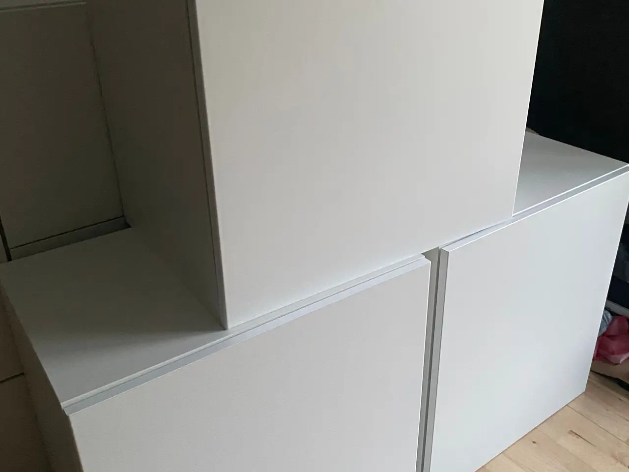 Billede 1 - 2 Ikea Bestå skabe tilbage, 300,- pr stk