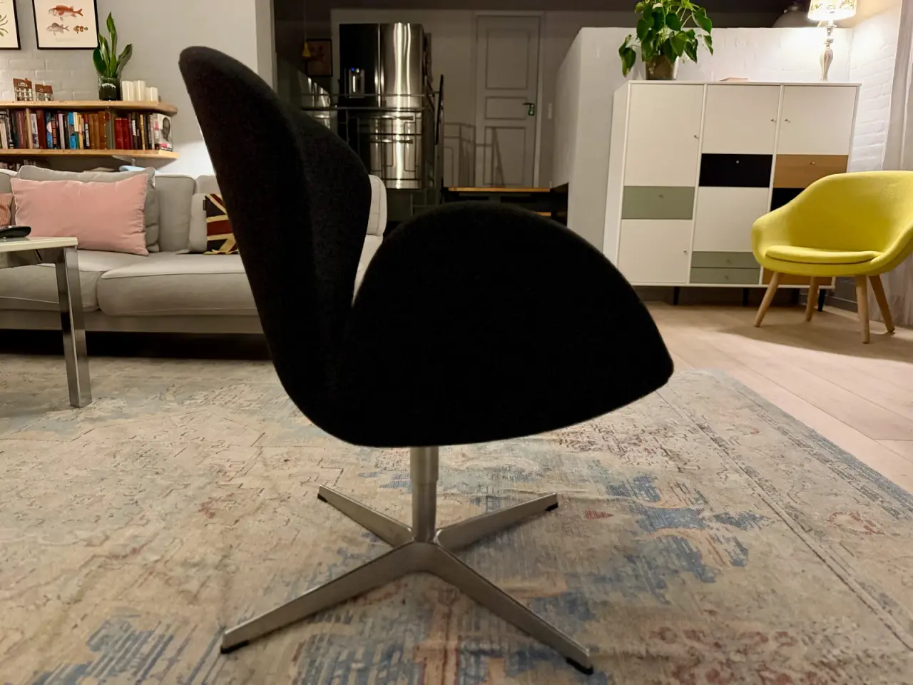 Billede 2 - Arne Jacobsen svanen sort