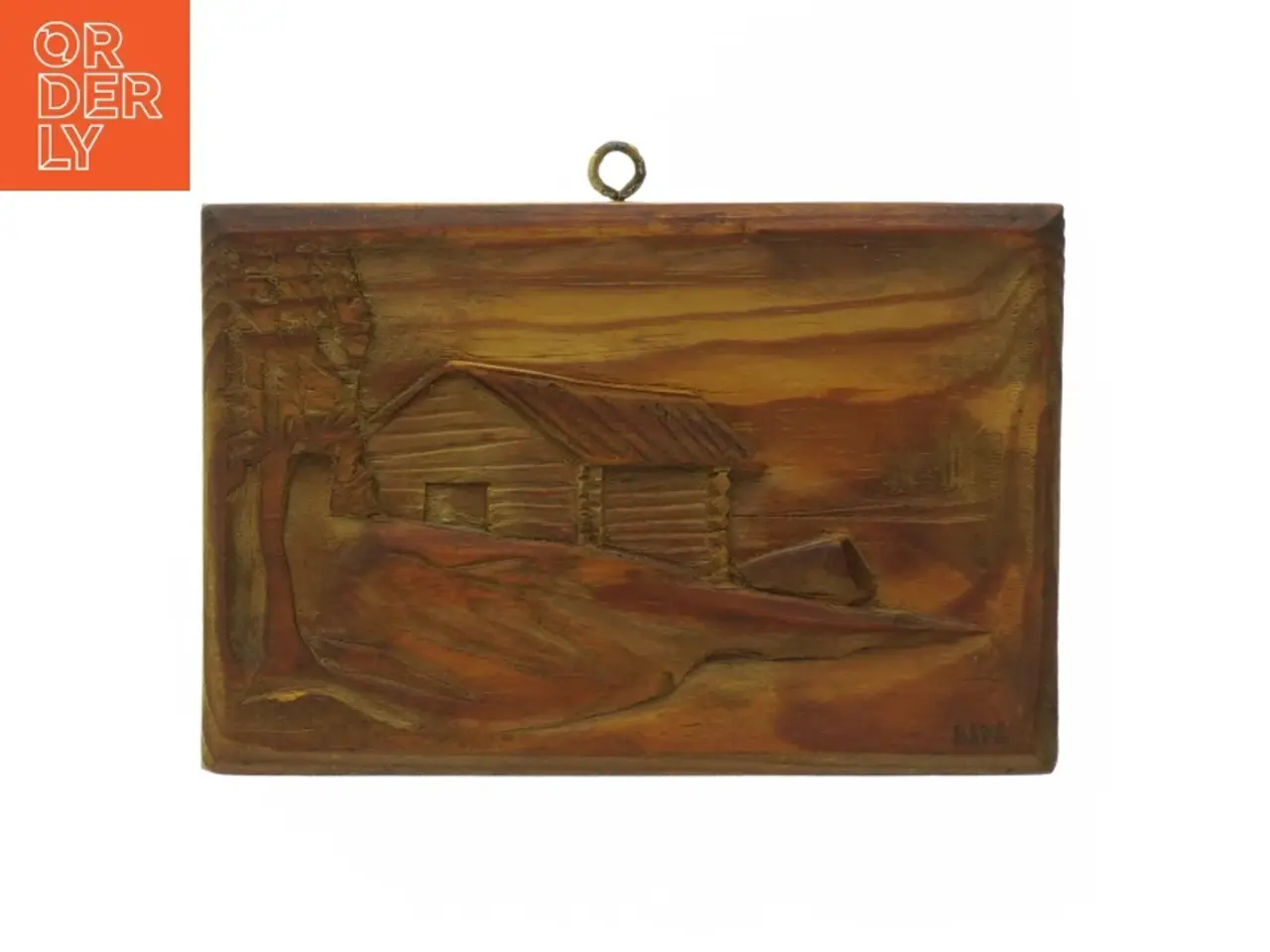 Billede 1 - Snit i træ af Landskabsmotiv med hytte (str. 15 x 10 cm)