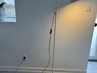 Hvid Ikea standerlampe