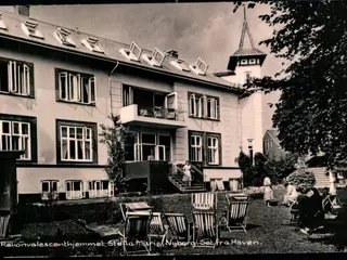 Rekonvalcenthjemmet Stella Maris. Nyborg - Set fra Haven - Andersen & Kusk 95926 - Brugt