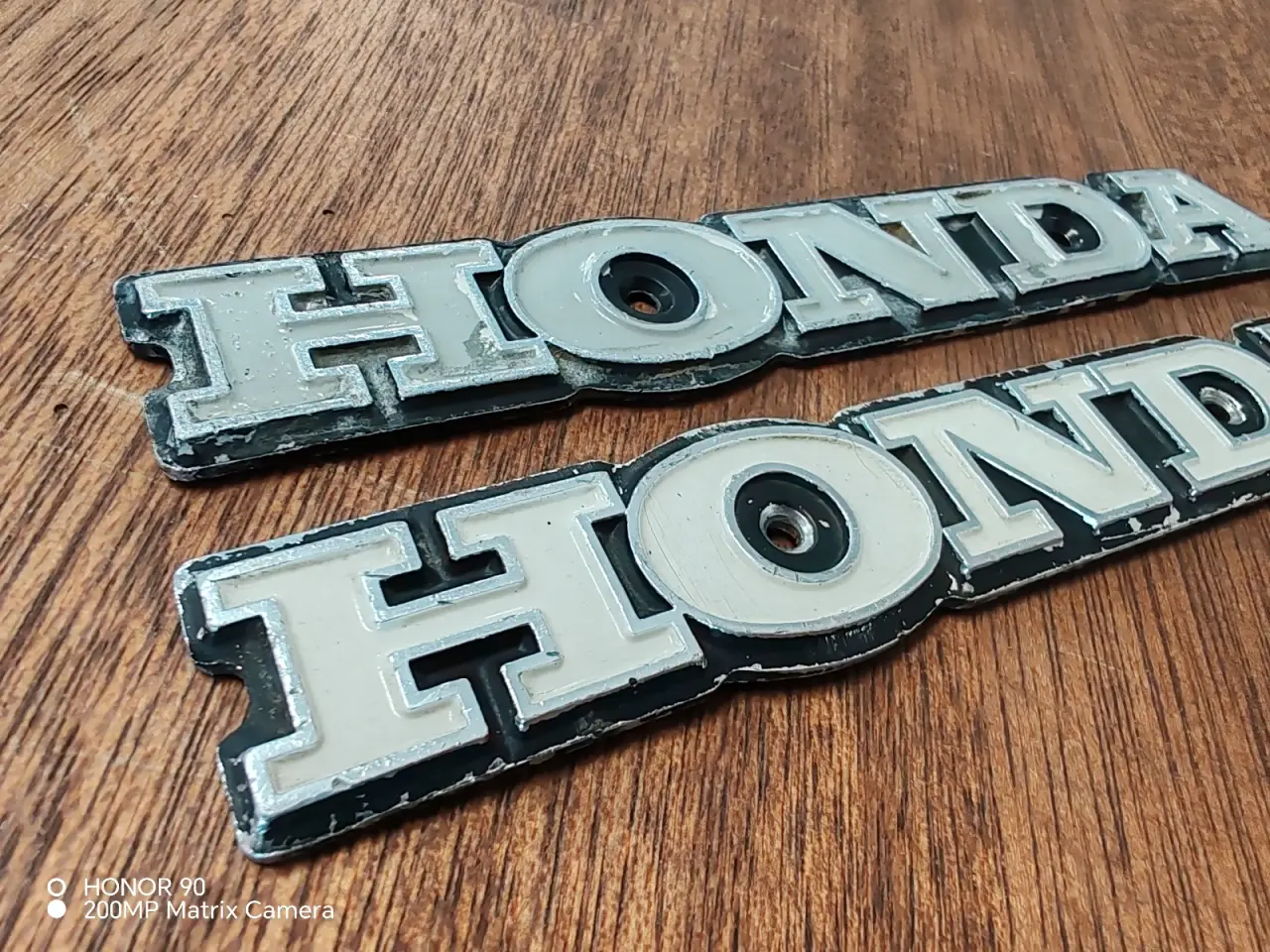 Billede 2 - Honda cd50 emblemer