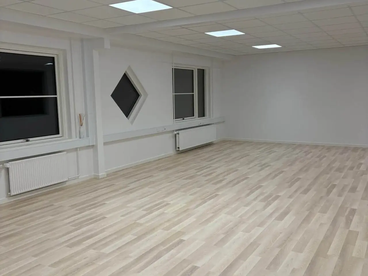 Billede 5 - Nyrenoveret kontor og lager/showroom – indflytningsklar