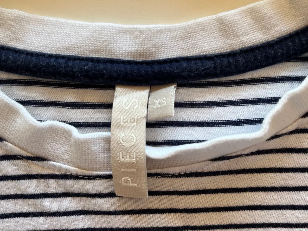 Billede 6 - Forskellige T-shirts til damer/piger i str xs.