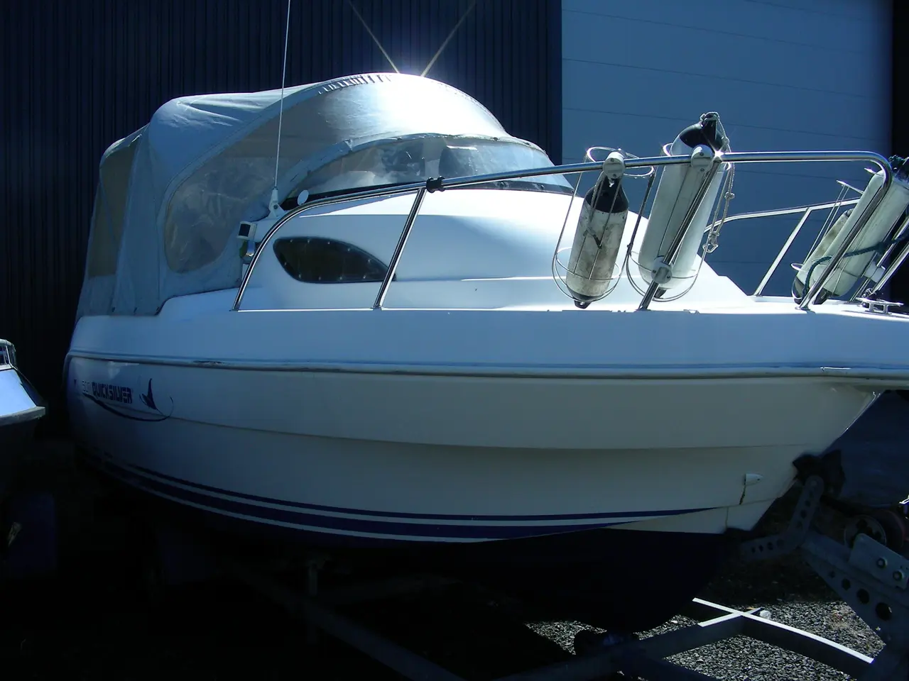 Billede 1 - 500 kabinebåd m Mercury F80 hk sejlet 16 timer indreg. trailer
