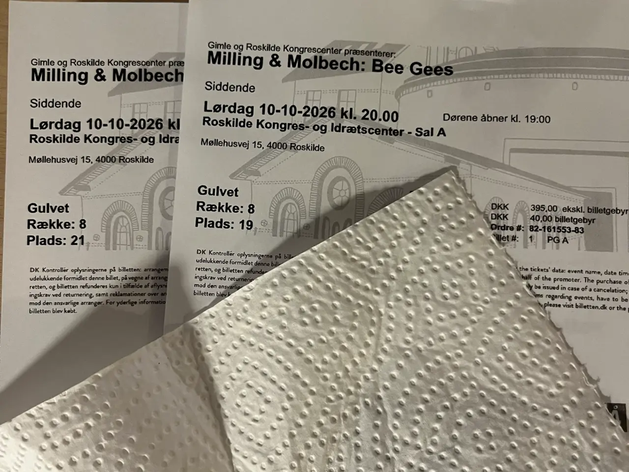 Billede 1 - 2 Billetter til Milling og Molbech : Bee Gees