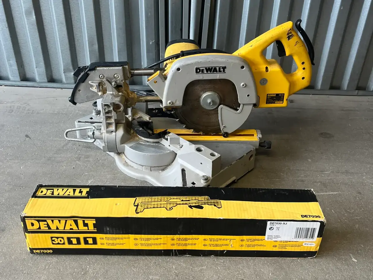 Billede 1 - DeWALT DW707 – Kap- og geringssav