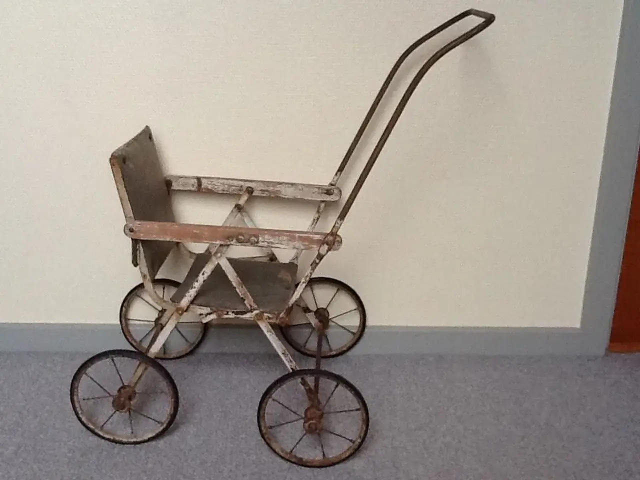 Billede 2 - Vintage dukke klapvogn