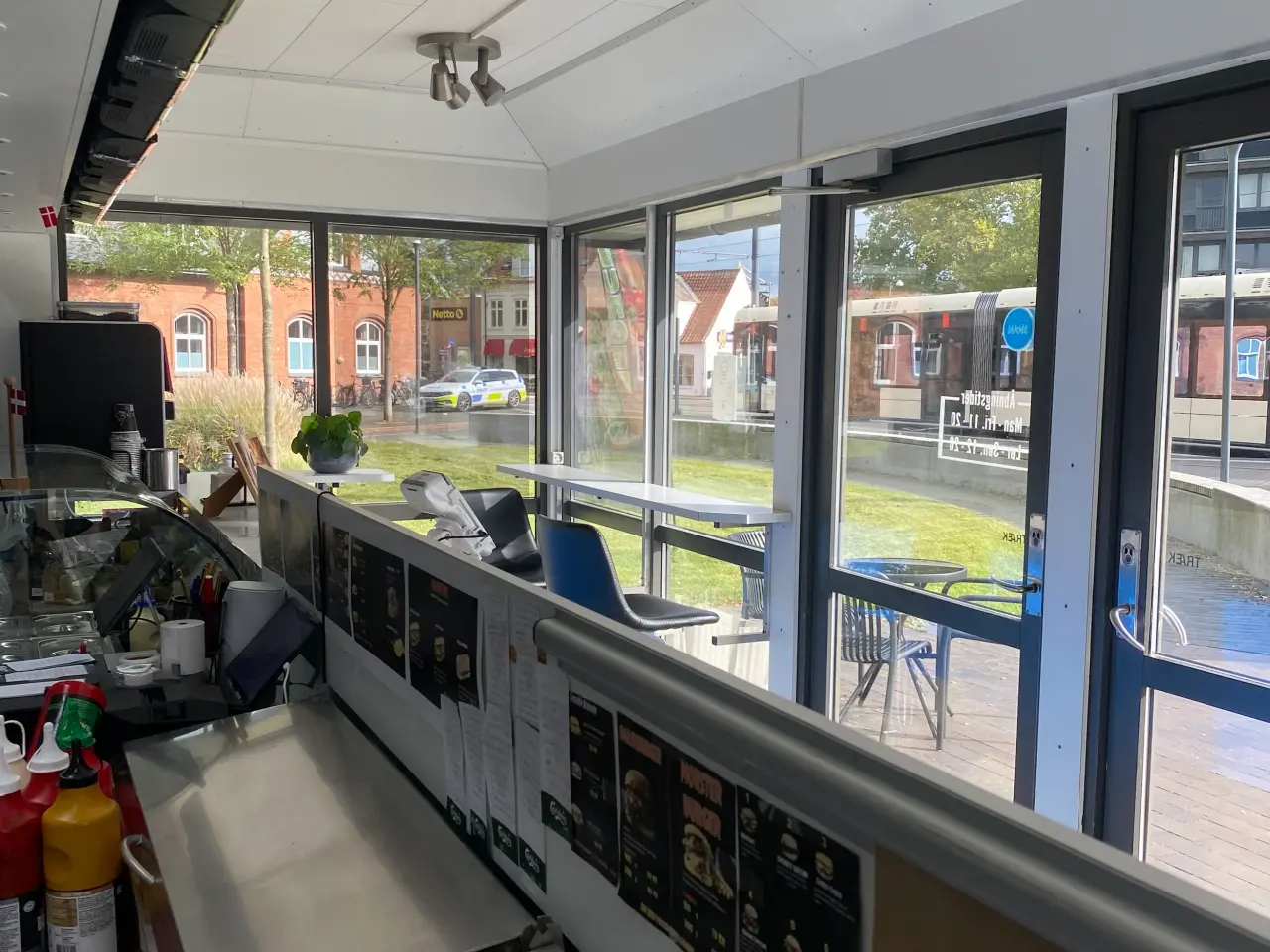 Billede 8 - Totalrenoveret grillbar i hjertet af Odense til sa