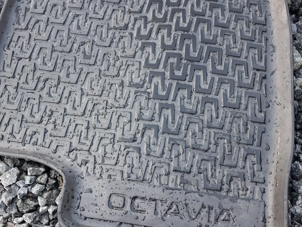 Billede 4 - Vintermåtter til Skoda Octavia