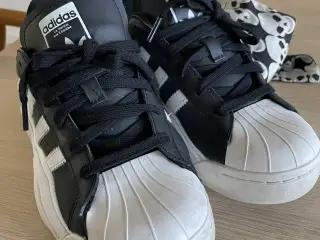Adidas superstar Millencon
