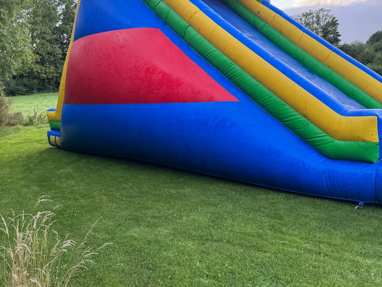 Billede 3 - Hoppeborg, 9 m høj vandslide