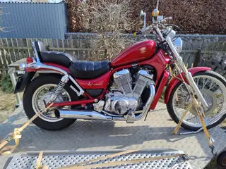 Suzuki VS 750 Intruder