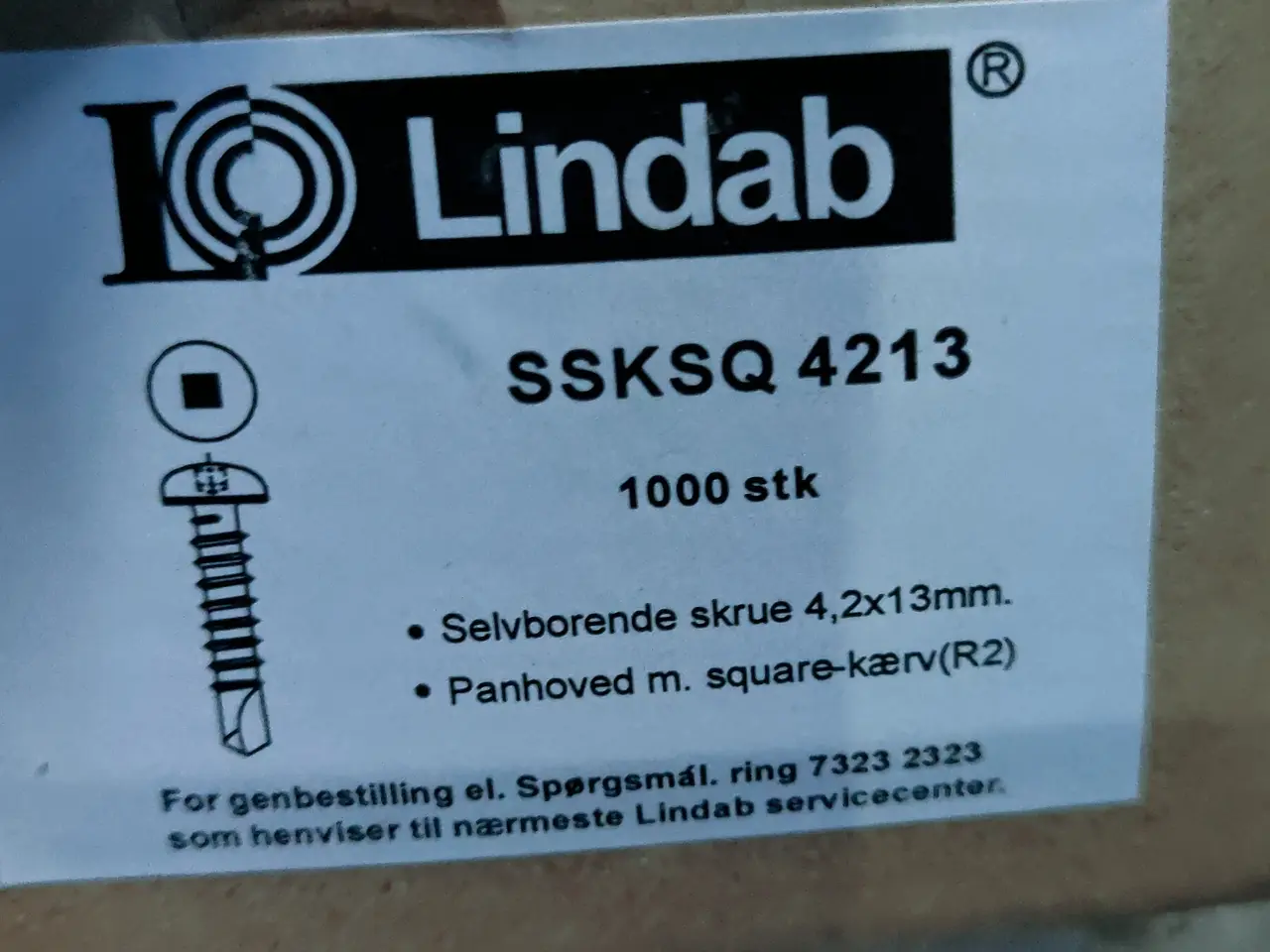 Billede 1 - Rest skruer, bits + spændebånd fra ventilation