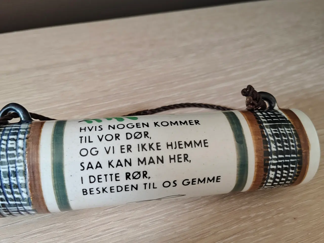 Billede 2 - Fin Aksini beskedholder.