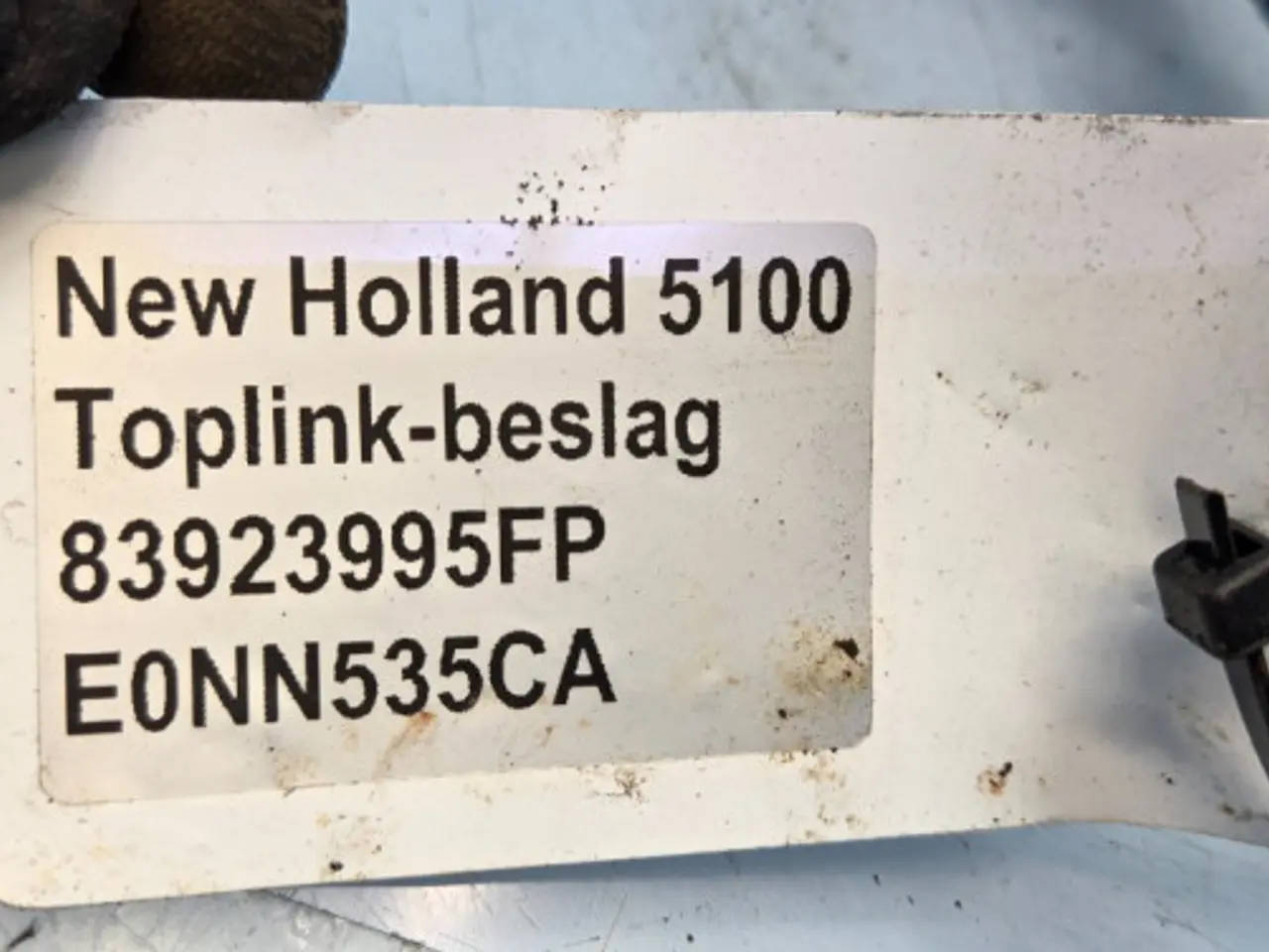 Billede 11 - New Holland 5100 Beslag 83923995FP