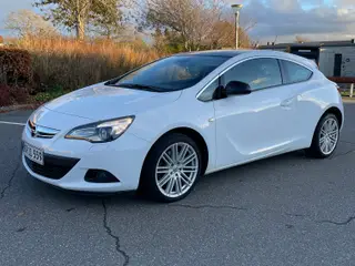 Opel Astra GTC 2.0 opt cdti