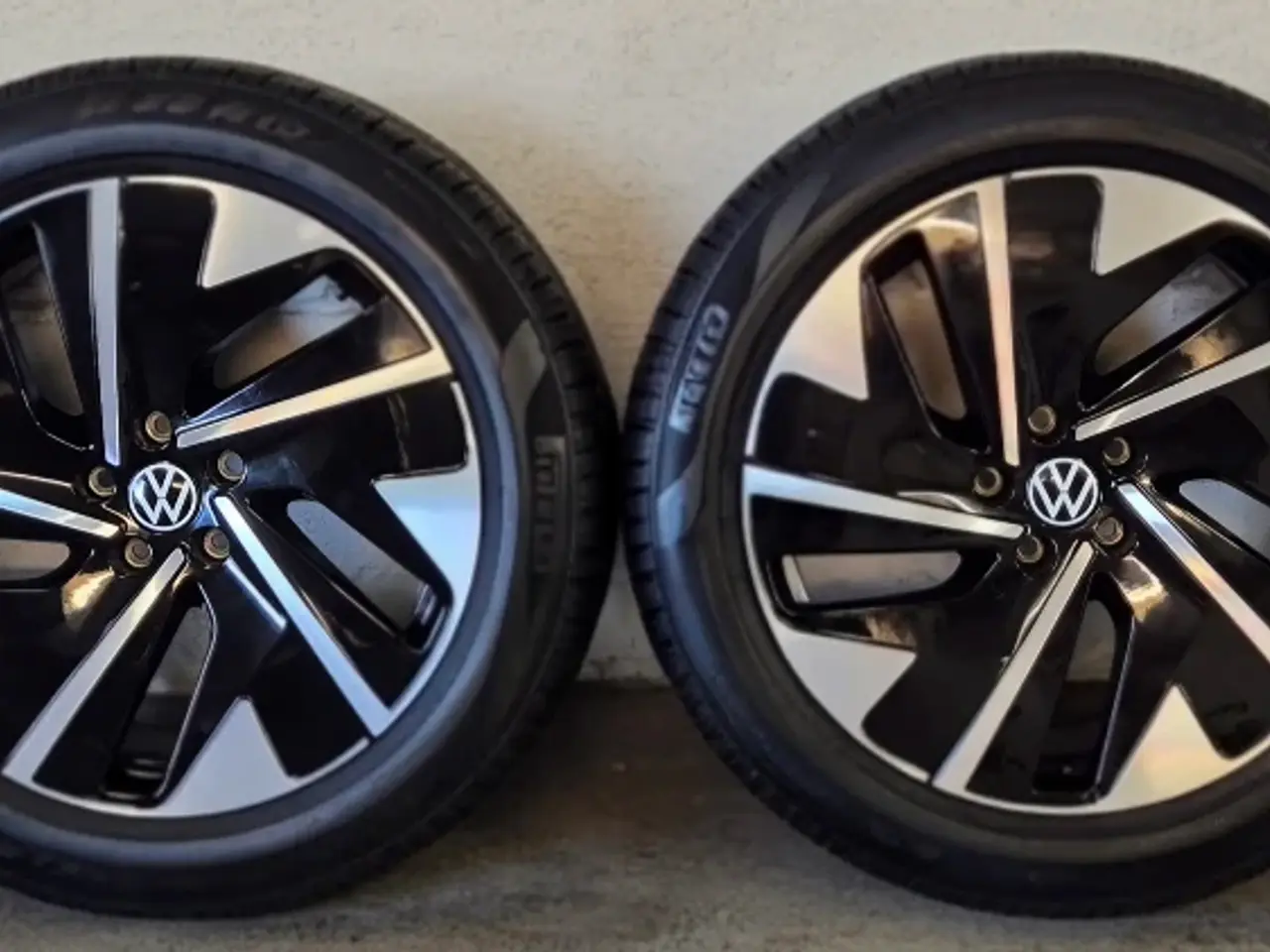 Billede 10 - VW ID.7 ORIGINAL ALUFÆLGE MED NYE VINTERDÆK