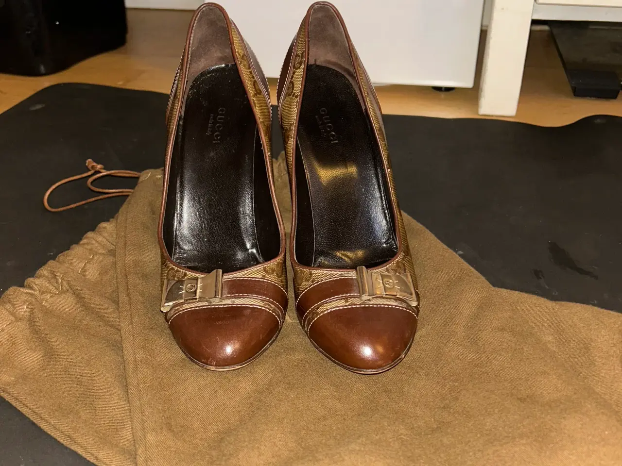 Billede 1 - Højhælede Gucci sko