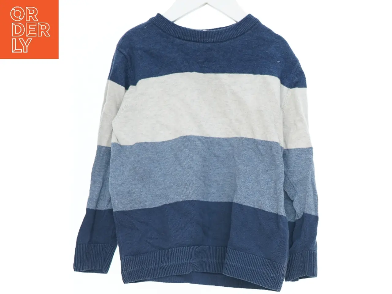 Billede 1 - Strikket Sweater med Horisontalt Mønster fra H&M (str. 116)