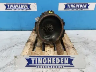 New Holland LB110 Transmission 86990713