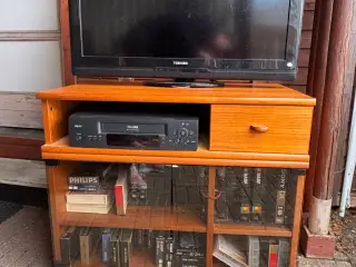 BYD! - Teaktræs TV-bord