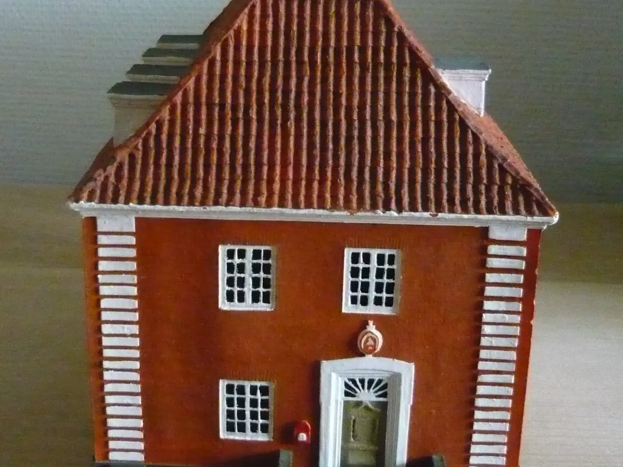 Billede 6 - STORT "TRIP-TRAP" HUS 18X13X18 CM.