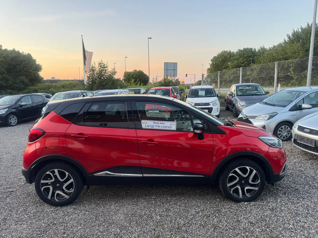 Billede 2 - Renault Caputr Nysyn Lav km Meget pæn velkørende