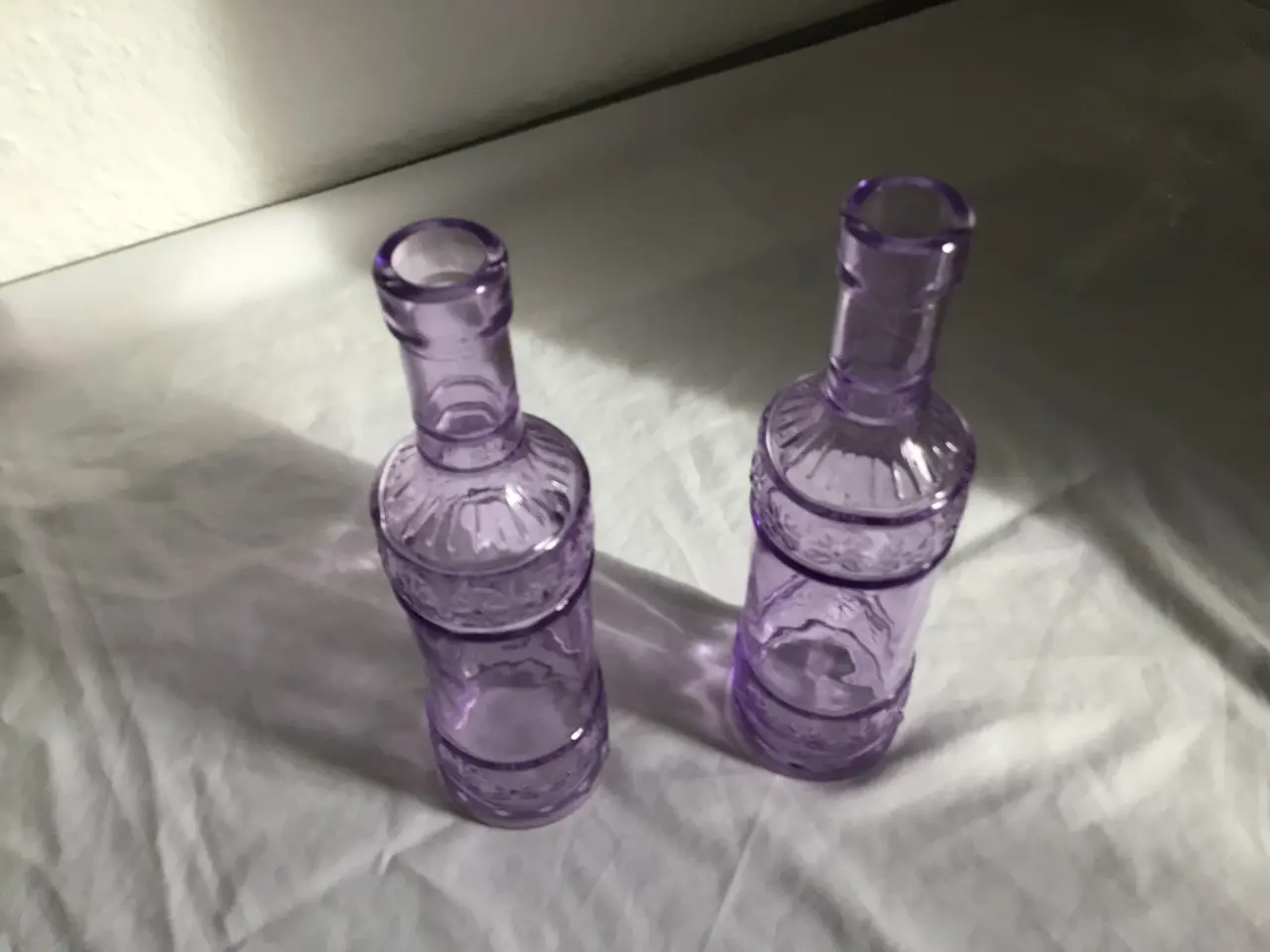 Billede 3 - Små lilla glasvaser